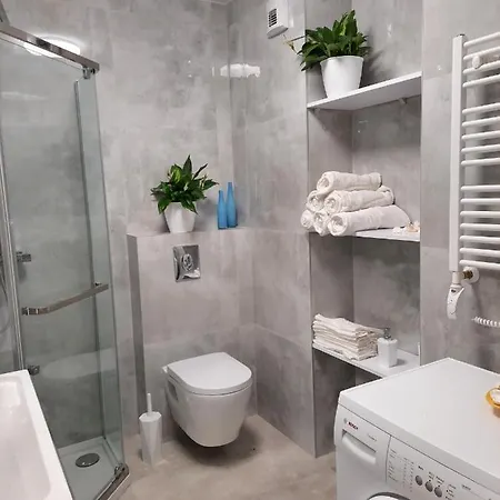 Amber Comfort Z Prywatnym Miejscem Parkingowym * Kołobrzeg