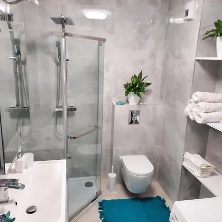 Amber Comfort Z Prywatnym Miejscem Parkingowym * Kołobrzeg