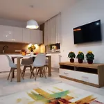 Apartmán Amber Comfort Z Prywatnym Miejscem Parkingowym Kolobřeh