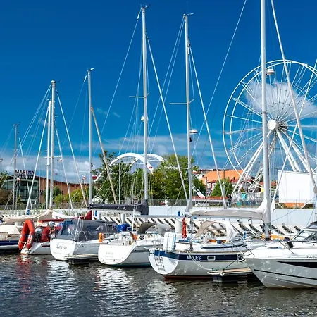 Amber Comfort Z Prywatnym Miejscem Parkingowym *